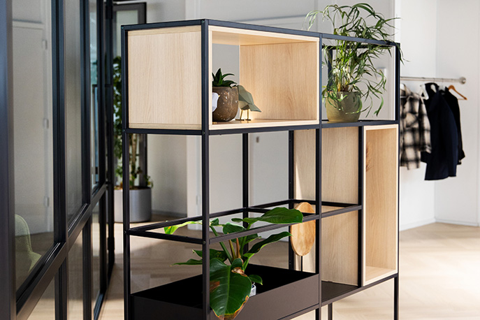 Folding cabinets